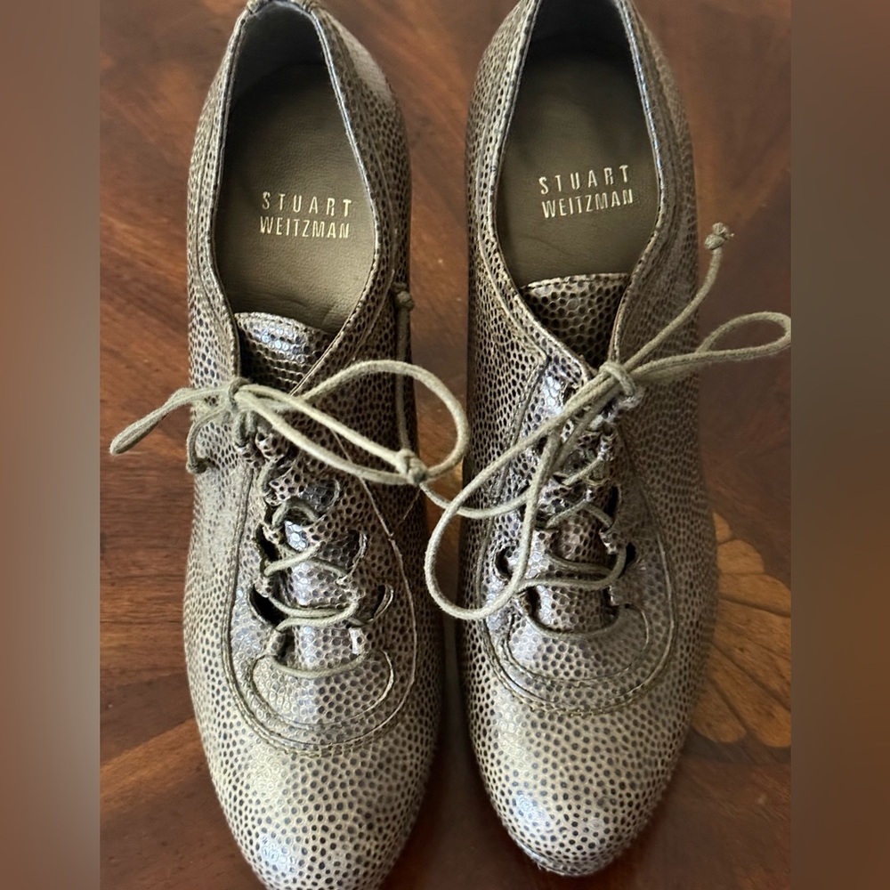 Stuart Weitzman Brown Textured Lace-Up Shoes
